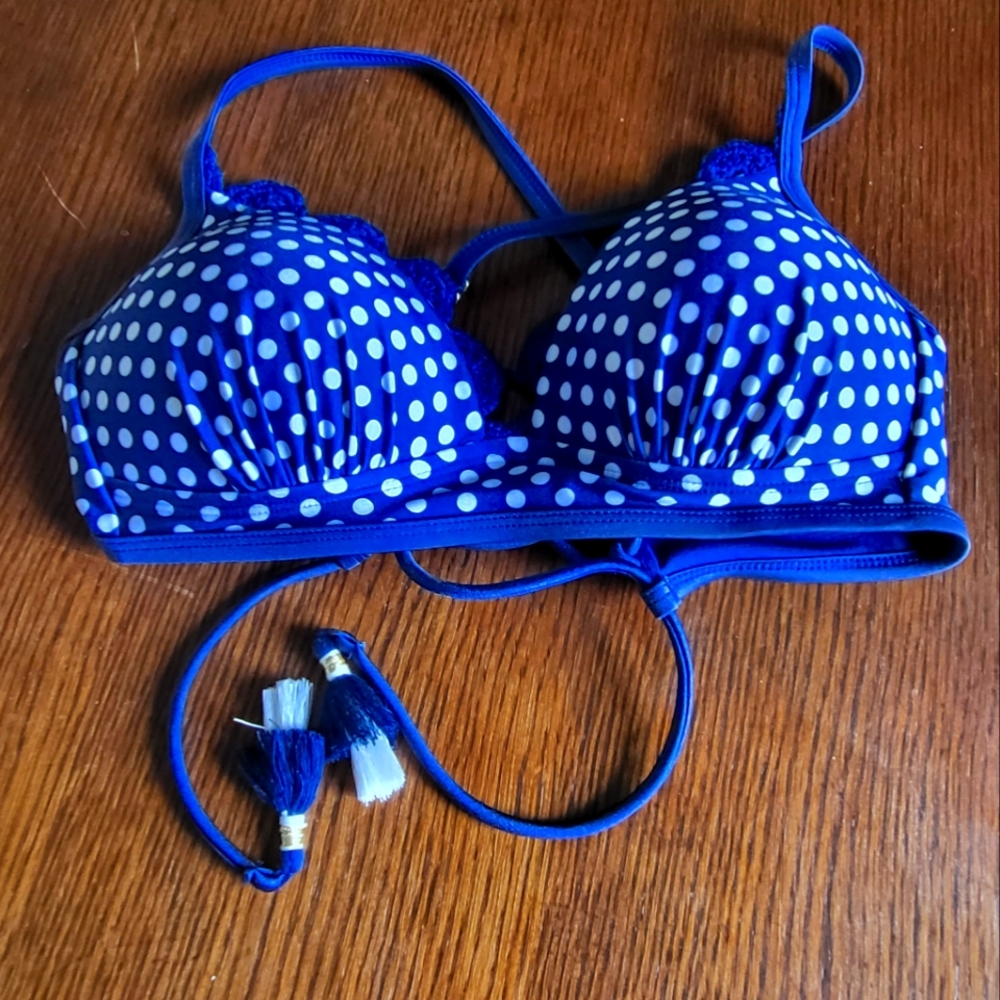 Polka Dot Bikini Top, Very Cute. TAG CUT off, Never worn, Padded. Size small